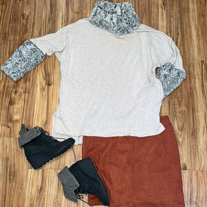 Capote women’s medium Sweater Tunic Tan beige gray Faux Fur Cowl neck Stella